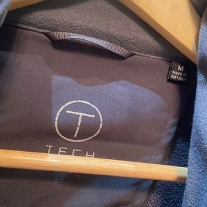 Good Condition. 8/10 . Great. As in rain coat.